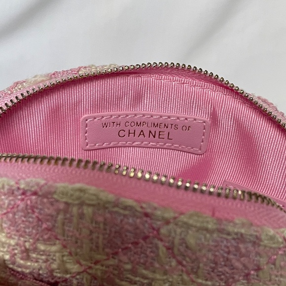 NEW CC Pink Tweed Crossbody Bag - Picture 9 of 12